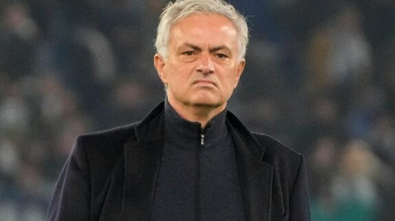 Jose Mourinho opet dobio otkaz! Evo kakvo bogatstvo je zaradio samo otkazima! / slika: Sky Sports